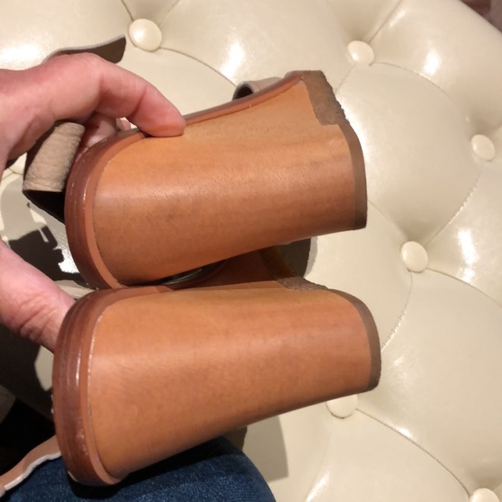 Vince Camuto Signature VI-CADANA genuine Leather wood wedge, size 8.5 - Picture 4 of 14